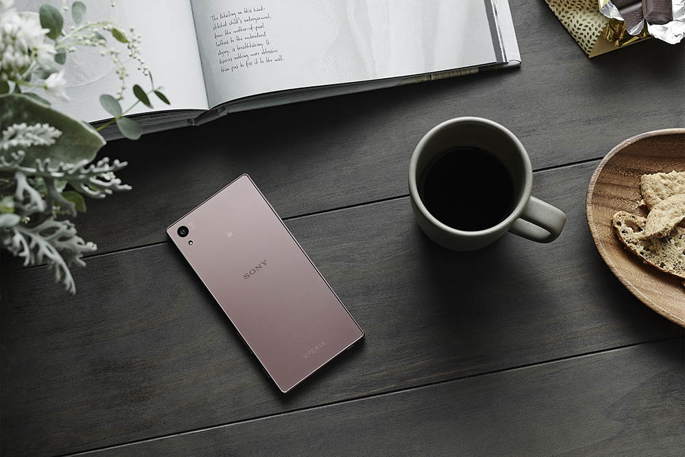 Z5 Pink on the table