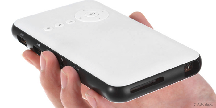 D02 DLP, un proyector portátil con Android y memoria interna