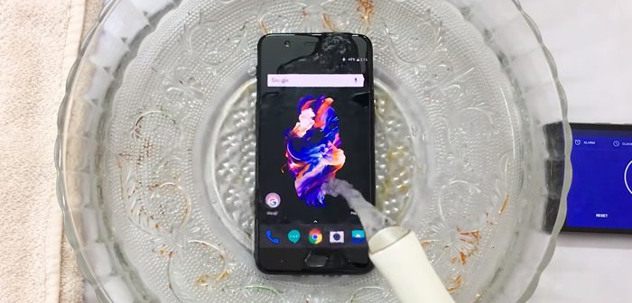 resistencia al agua del oneplus 5