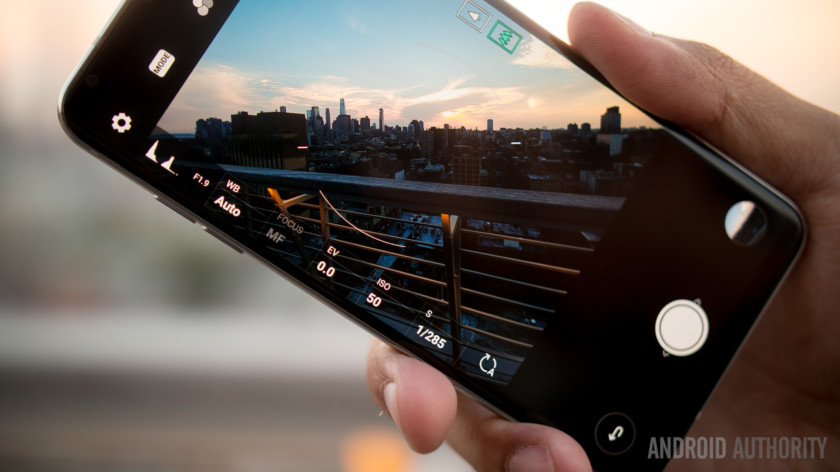 lg v30