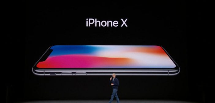 se pronuncia iphone diez