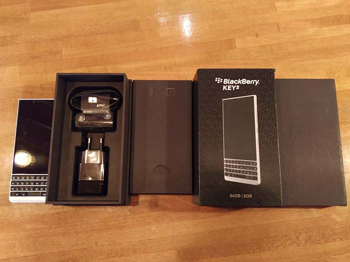 review de la blackberry key2