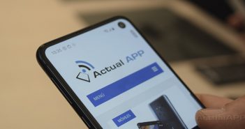 agujero del samsung galaxy s10