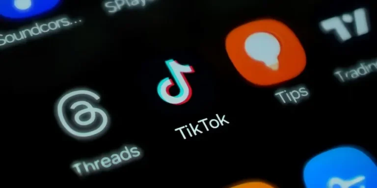 contactar con tiktok